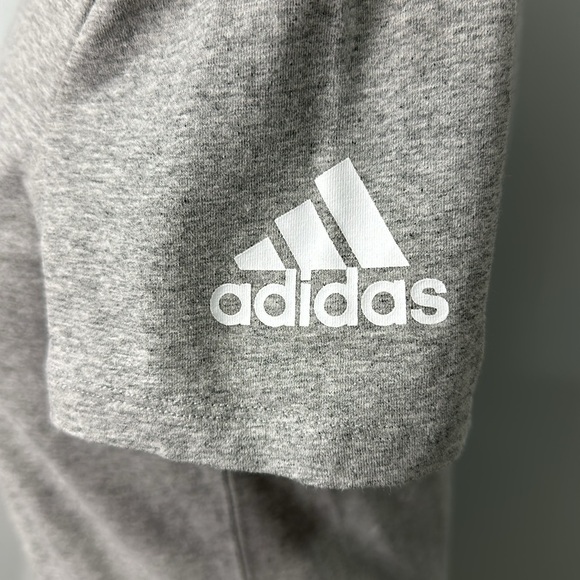 ❄️ Adidas 2017 Boston Marathon Official shirt - Picture 5 of 7